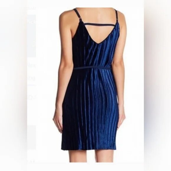 *NWT* Nordstrom As U Wish Velvet Double V Fall Chic Navy Blue Mini Dress - Picture 2 of 13
